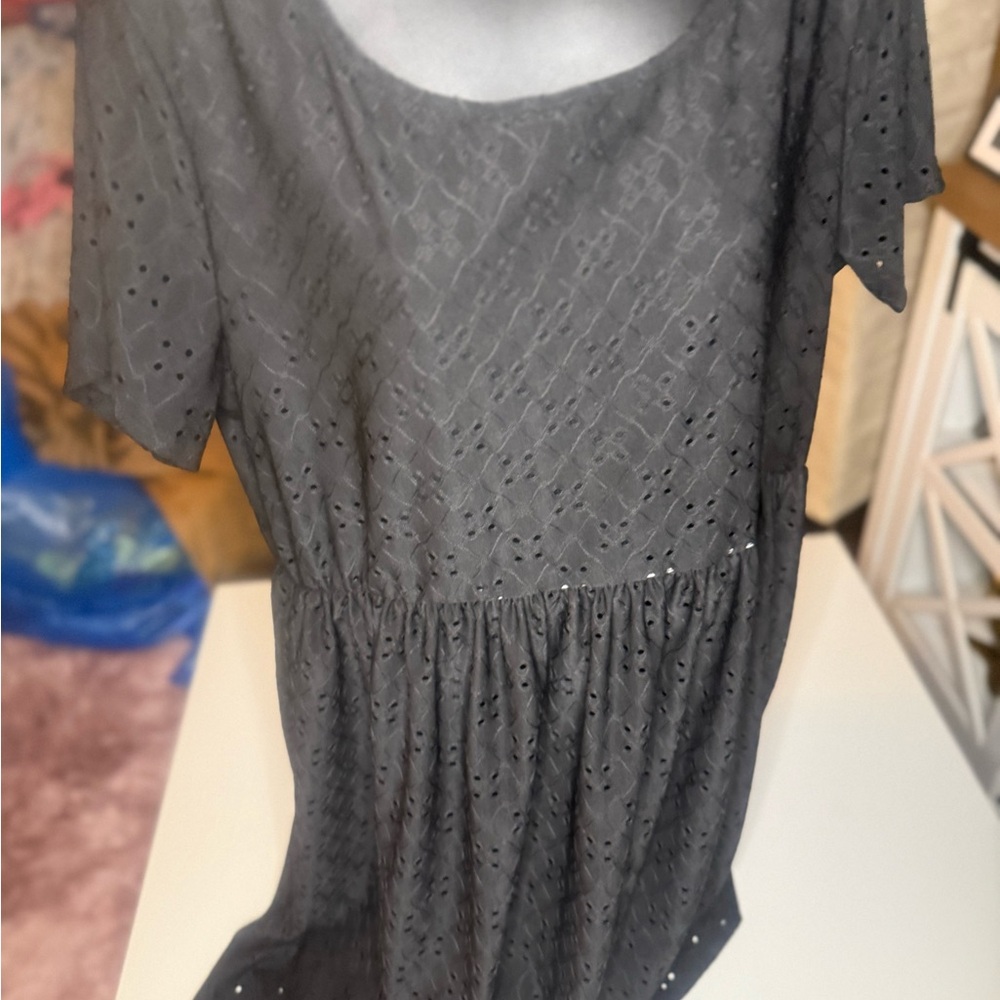 VIBE sports Wear Elegant Gray Short Sleeve Dress